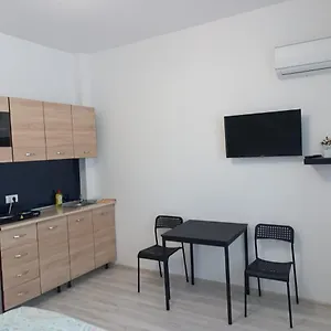 verificați disponibilitatea